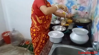 Desi Indian Red Saree House Wife Sex With Her Secret Lover Video