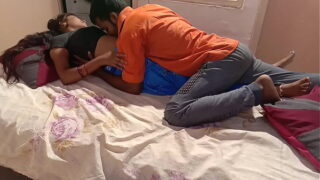 Real amateur Indian couple sex show with creampie ending